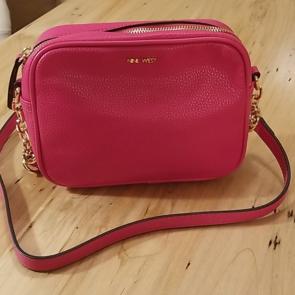 Nine West Handbags - Nine West purse